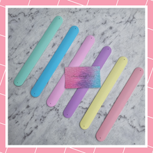 Load image into Gallery viewer, Silicone Slap Bands for Vinyl Rolls